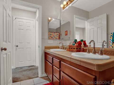364 Spring Canyon Way, Oceanside, CA 92057 photo 17