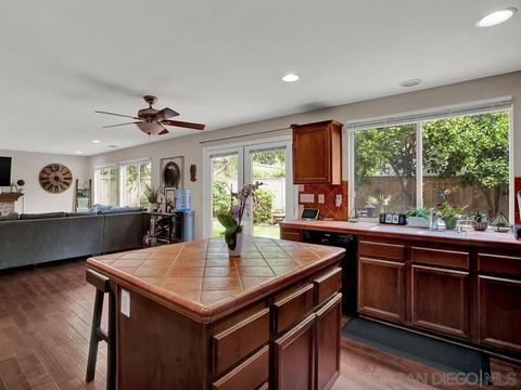 364 Spring Canyon Way, Oceanside, CA 92057 photo 9