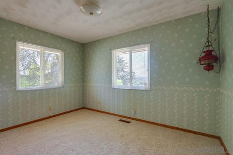 640 Cameo Dr, Escondido, CA 92026 photo 32