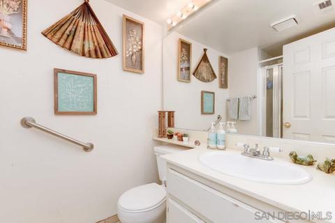 1429 Corte Rapallo, Escondido, CA 92026 photo 13
