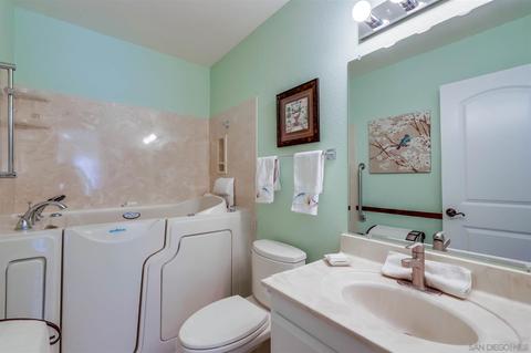 14561 High Pine St, Poway, CA 92064 photo 23