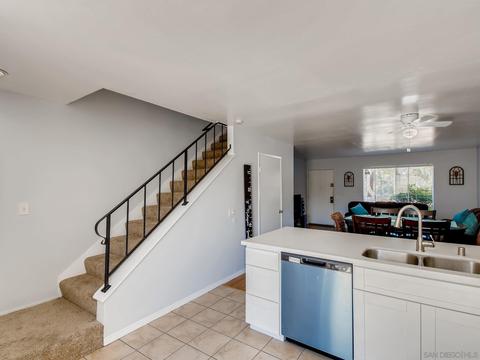 8175 Paradise Valley Ct, Spring Valley, CA 91977 photo 6