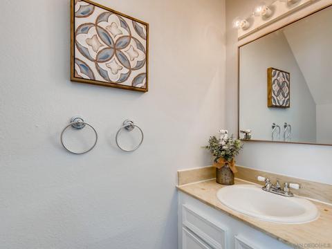 8175 Paradise Valley Ct, Spring Valley, CA 91977 photo 7