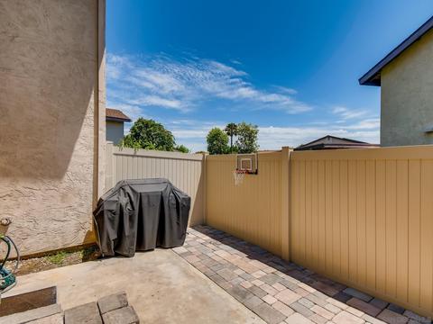 8175 Paradise Valley Ct, Spring Valley, CA 91977 photo 15