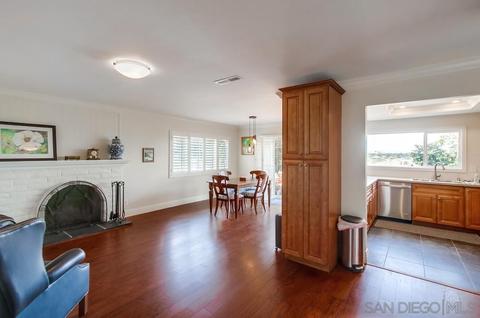 5897 Desert View Dr, La Jolla, CA 92037 photo 11