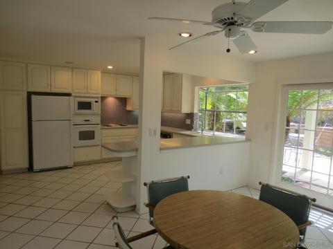 5465 Wellesley St, La Mesa, CA 91942 photo 8