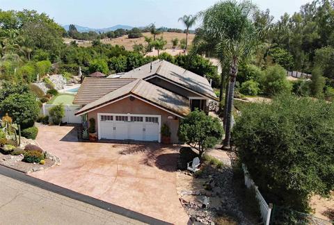 2516 Aqua Hill Rd, Fallbrook, CA 92028 photo 1