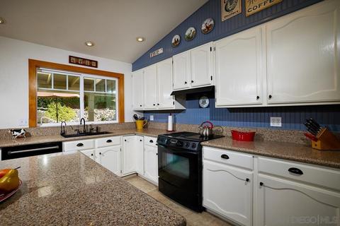 2516 Aqua Hill Rd, Fallbrook, CA 92028 photo 14
