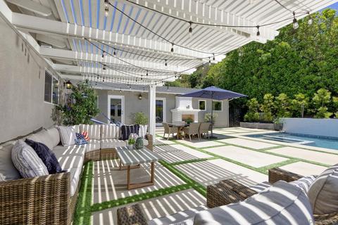 6325 Castejon Dr, La Jolla, CA 92037 photo 11