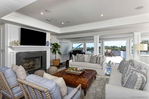 6325 Castejon Dr, La Jolla, CA 92037 photo 4