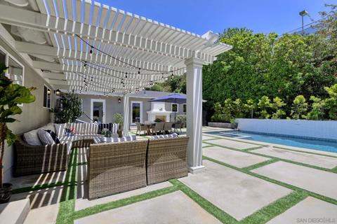 6325 Castejon Dr, La Jolla, CA 92037 photo 10