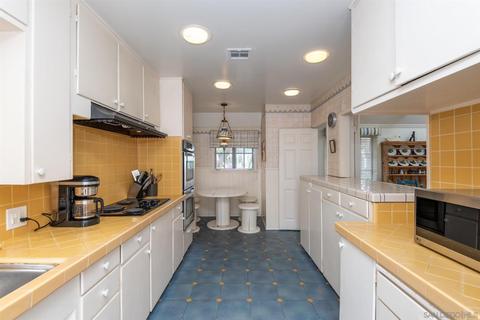 61 Saint Malo Bch, Oceanside, CA 92054 photo 18