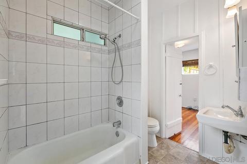 1277 Cave St, La Jolla, CA 92037 photo 25