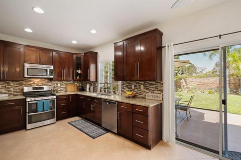 1142 Newcastle Ct, Oceanside, CA 92056 photo 15