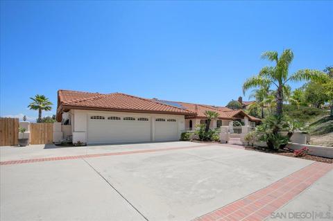 1371 Stoneridge Cir, Escondido, CA 92029 photo 2
