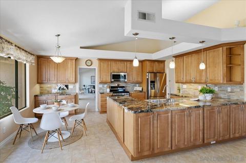 1371 Stoneridge Cir, Escondido, CA 92029 photo 13