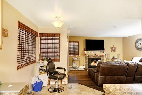 210 Royal Glen Dr, Fallbrook, CA 92028 photo 9