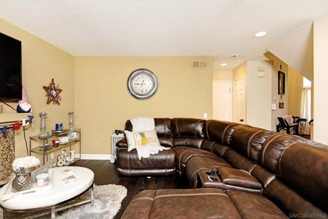 210 Royal Glen Dr, Fallbrook, CA 92028 photo 11