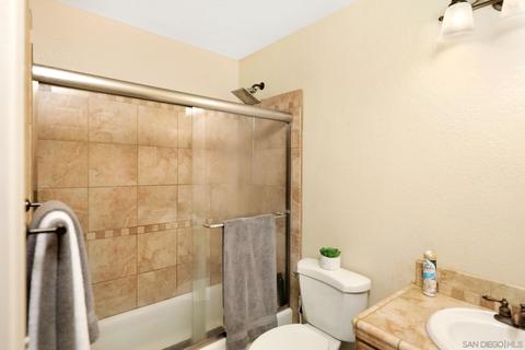 210 Royal Glen Dr, Fallbrook, CA 92028 photo 25