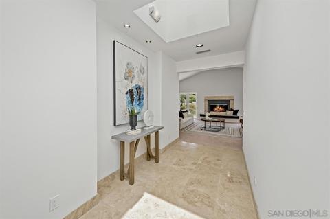 6830 Paseo Laredo, La Jolla, CA 92037 photo 3