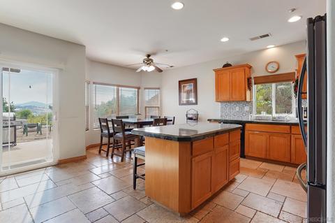 8404 Sheila St, El Cajon, CA 92021 photo 9