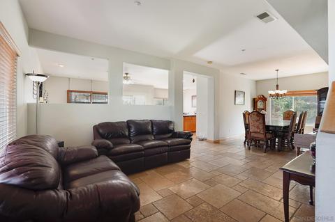 8404 Sheila St, El Cajon, CA 92021 photo 6
