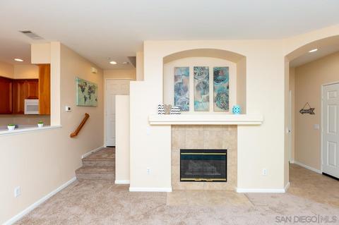 3071 Via Maximo, Carlsbad, CA 92009 photo 3