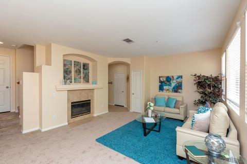 3071 Via Maximo, Carlsbad, CA 92009 photo 1