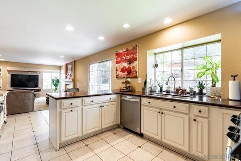 433 Via Cruz, Oceanside, CA 92057 photo 8