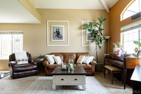 433 Via Cruz, Oceanside, CA 92057 photo 5