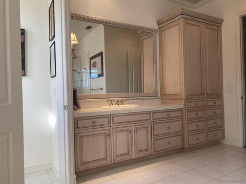 2814 Summit Dr, Escondido, CA 92025 photo 5