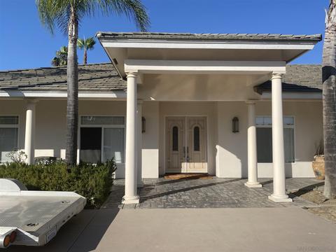 2814 Summit Dr, Escondido, CA 92025 photo 3