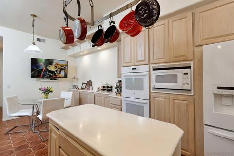 3120 Almahurst Row, La Jolla, CA 92037 photo 7