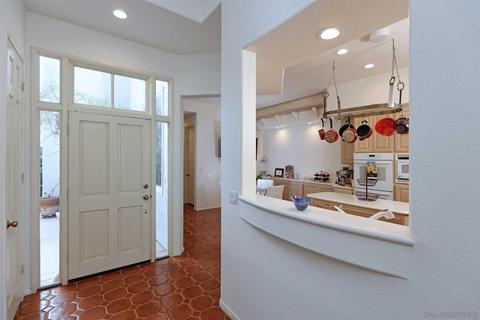 3120 Almahurst Row, La Jolla, CA 92037 photo 3