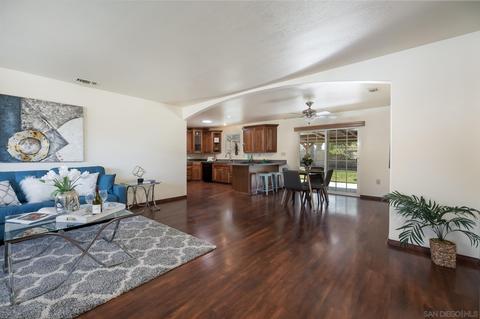 9569 Cambury Dr, Santee, CA 92071 photo 6