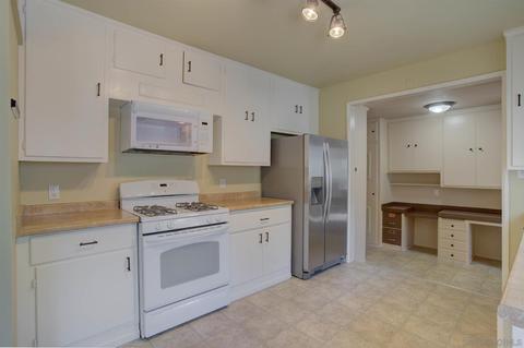 8640 Lemon Ave, La Mesa, CA 91941 photo 19
