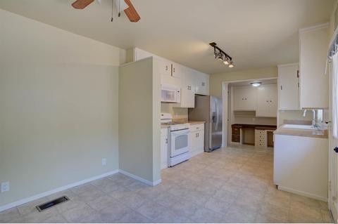 8640 Lemon Ave, La Mesa, CA 91941 photo 16