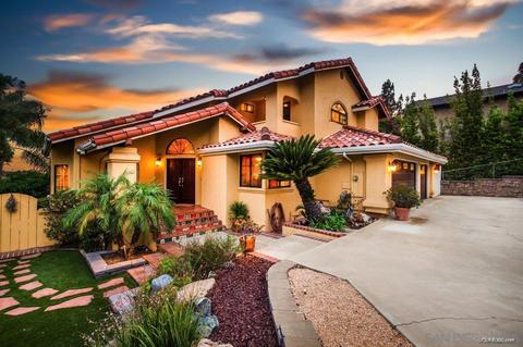 8679 Butte St, La Mesa, CA 91941 photo 2