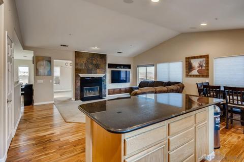 2245 Pointe Pkwy, Spring Valley, CA 91978 photo 9