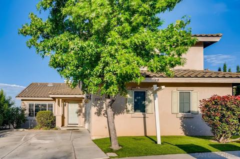 2245 Pointe Pkwy, Spring Valley, CA 91978 photo 2