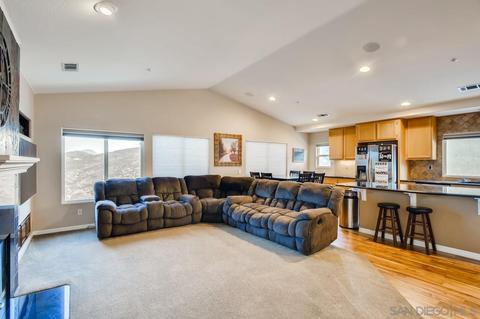 2245 Pointe Pkwy, Spring Valley, CA 91978 photo 13