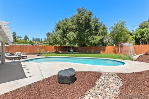 14437 Hillndale Way, Poway, CA 92064 photo 32
