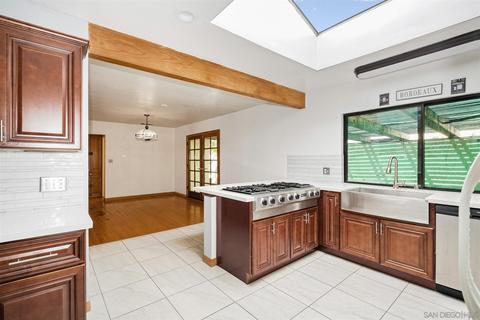 5094 Mesa Ter, La Mesa, CA 91941 photo 12