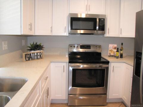 1651 S Juniper St #204, Escondido, CA 92025 photo 4
