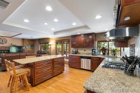 13645 Del Poniente Dr, Poway, CA 92064 photo 19