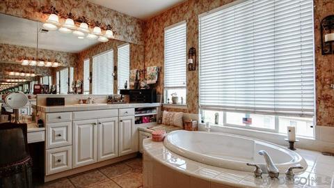 8037 Paseo Avellano, Carlsbad, CA 92009 photo 26