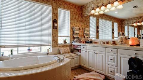 8037 Paseo Avellano, Carlsbad, CA 92009 photo 25
