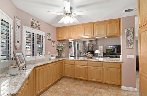 910 Redbud, Chula Vista, CA 91910 photo 11
