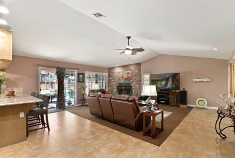 910 Redbud, Chula Vista, CA 91910 photo 3