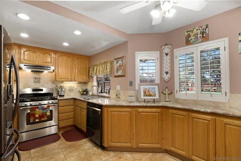 910 Redbud, Chula Vista, CA 91910 photo 9